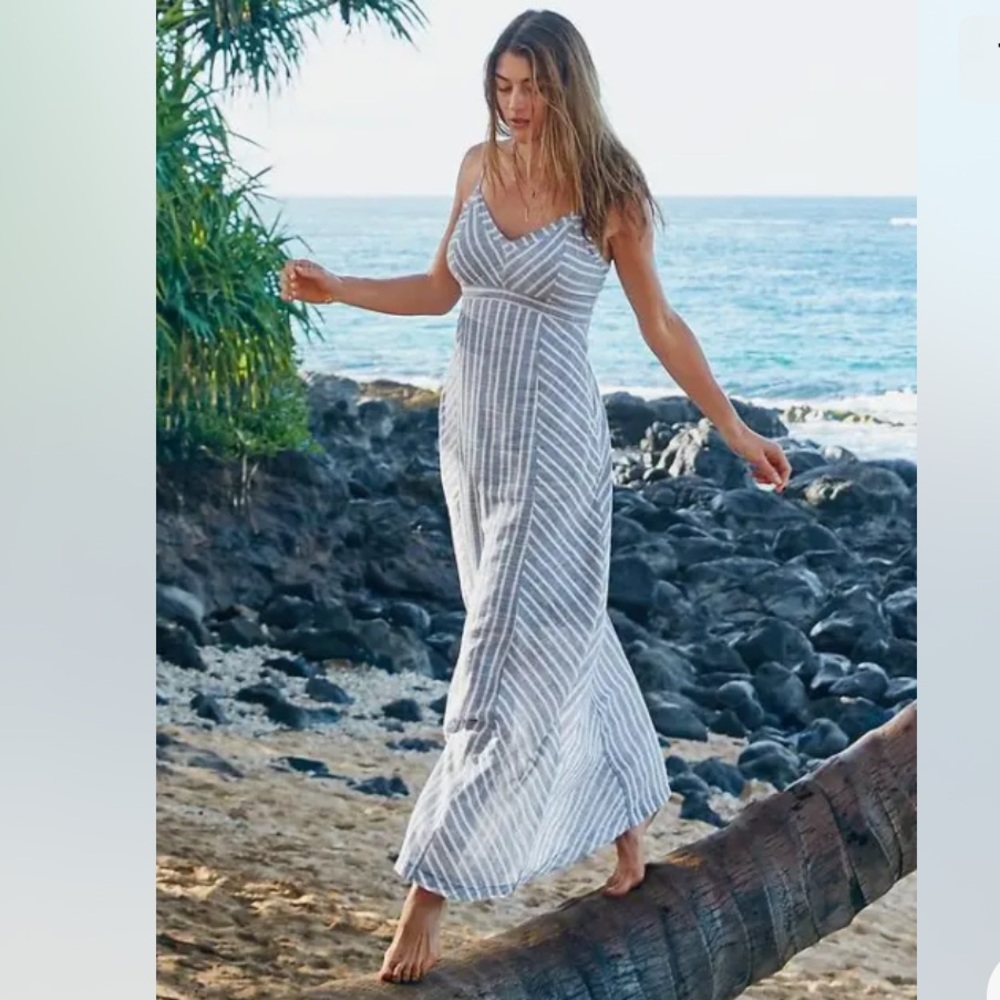 Athleta Stripe Wayfinder Maxi Dress sz 6 Chambray